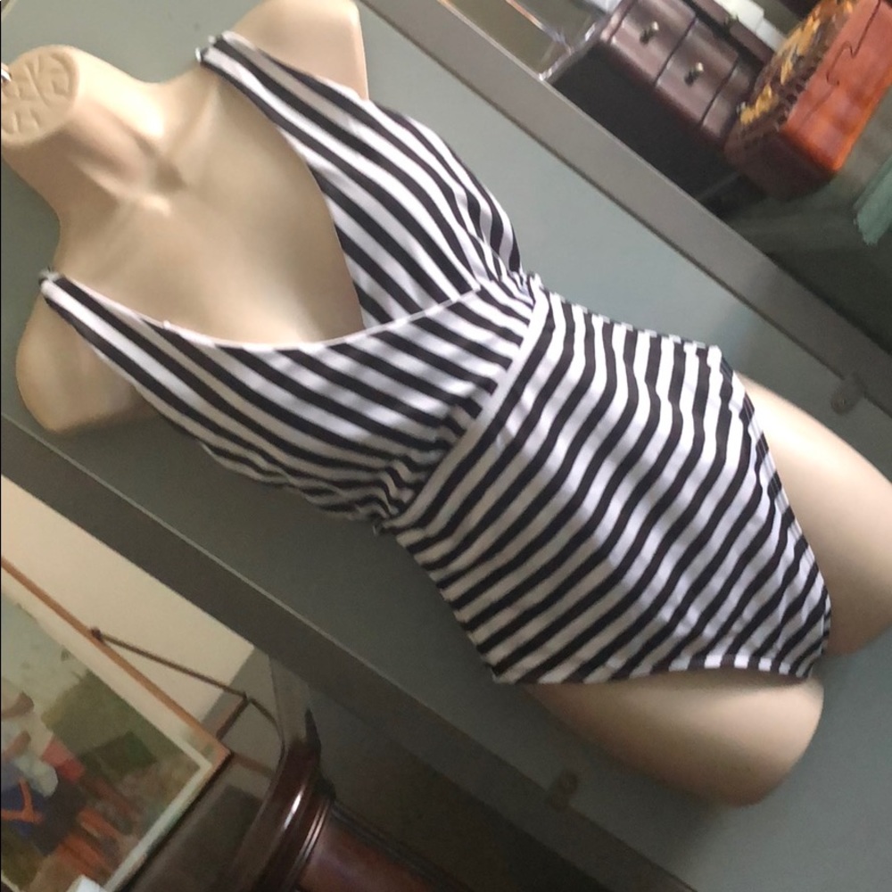 Black n white strip bathing suit